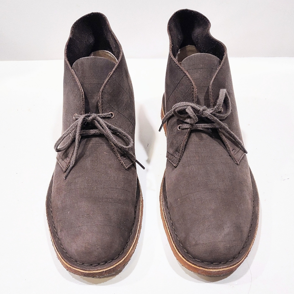 Clarks Originals Desert Boot Chukka Mens 11M Gray Textured Suede Crepe Sole Shoe